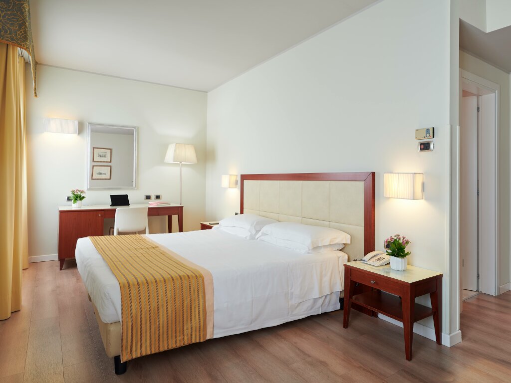 Hotel Plaza
