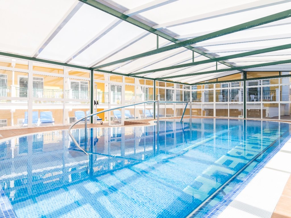 Apartamentos La Carabela