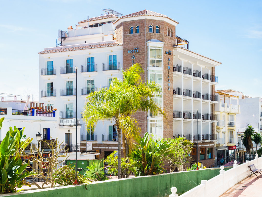 OYO Hotel Almijara