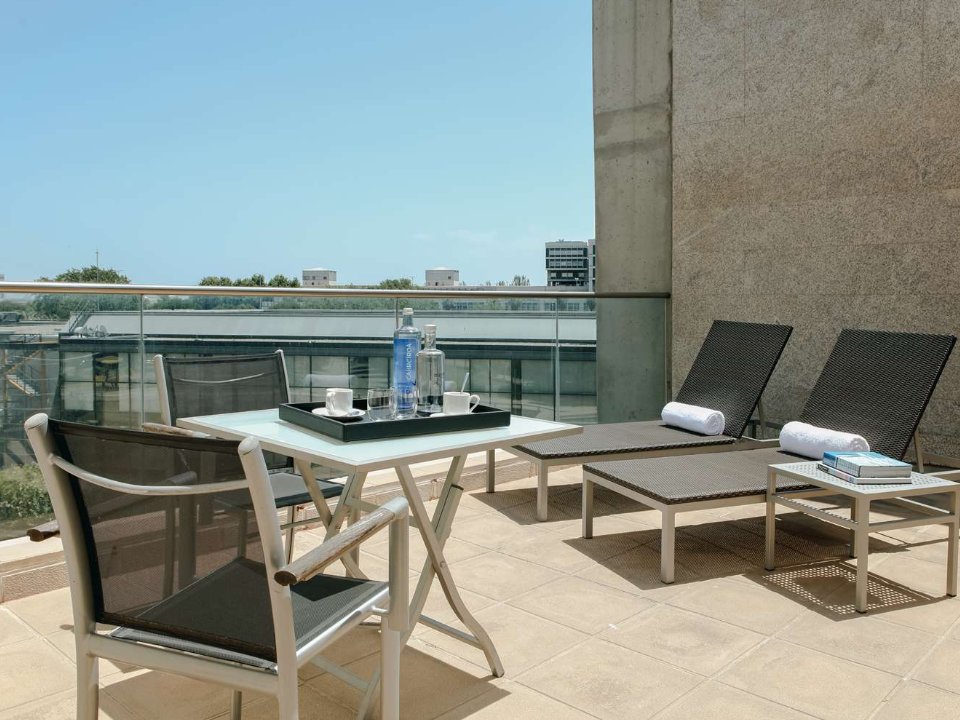 Hesperia Fira Apartments