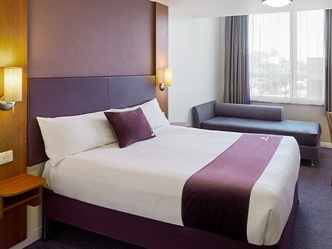 Premier Inn Chester Railway Station