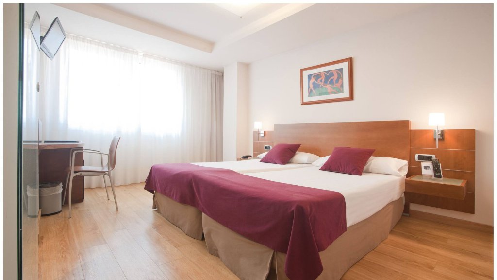 Hotel Longoria Plaza