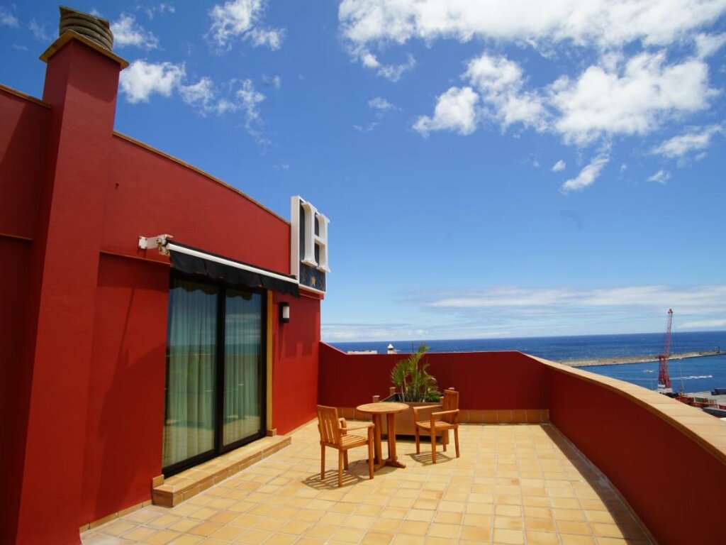 Aparthotel El Galeón