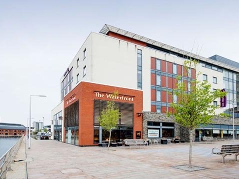 Premier Inn Swansea Waterfront
