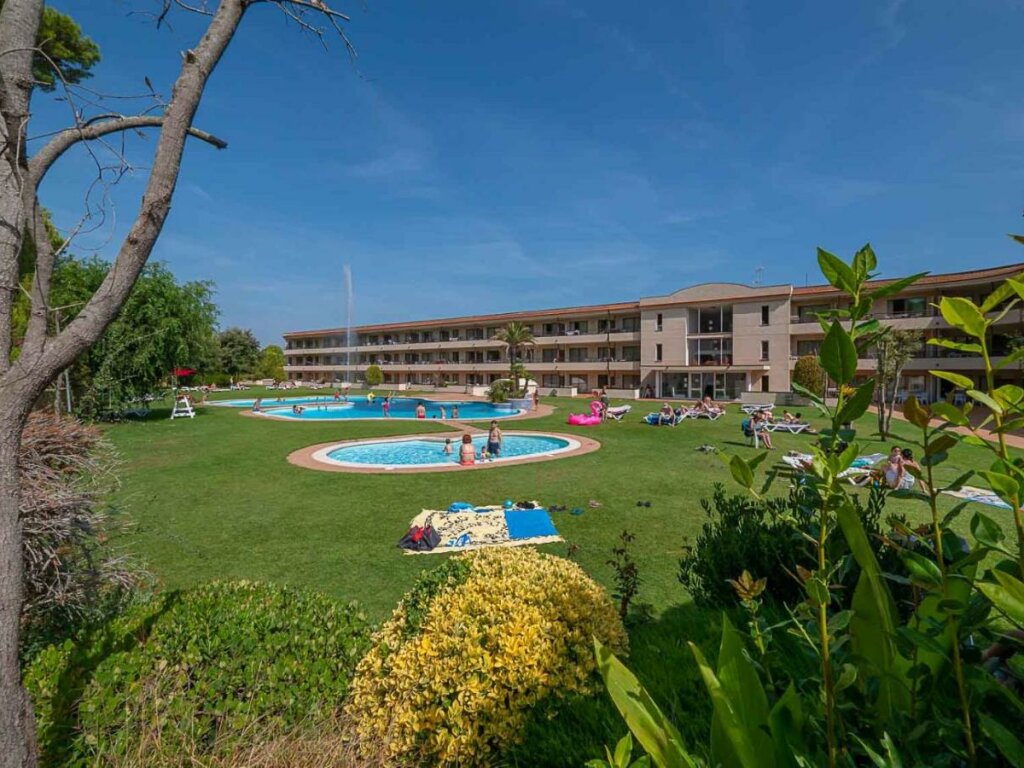 Aparthotel & Village Golf Beach