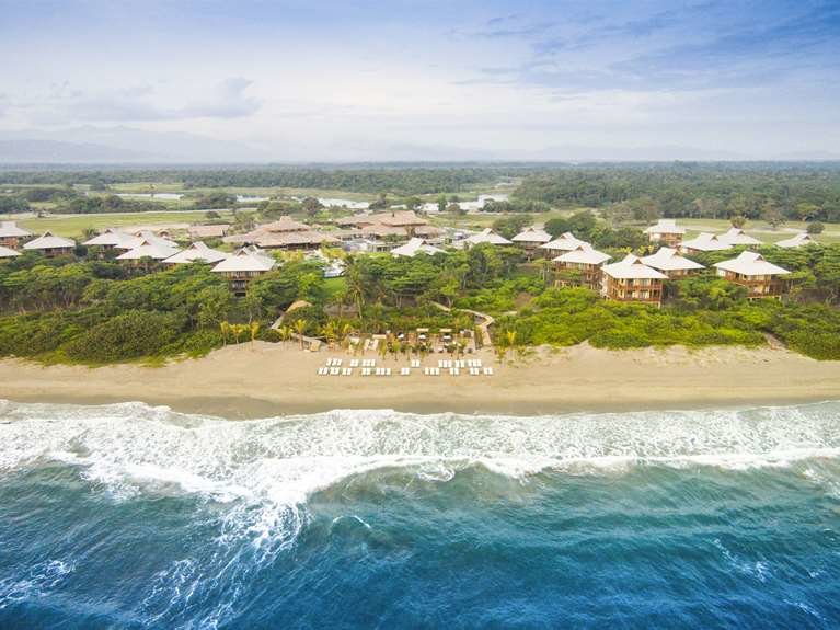 Indura Beach & Golf Resort Curio Collection By Hilton