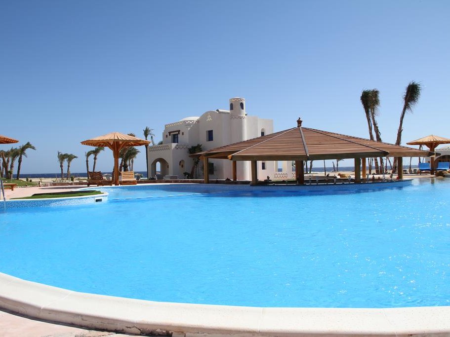 Aurora Beach Safari Resort