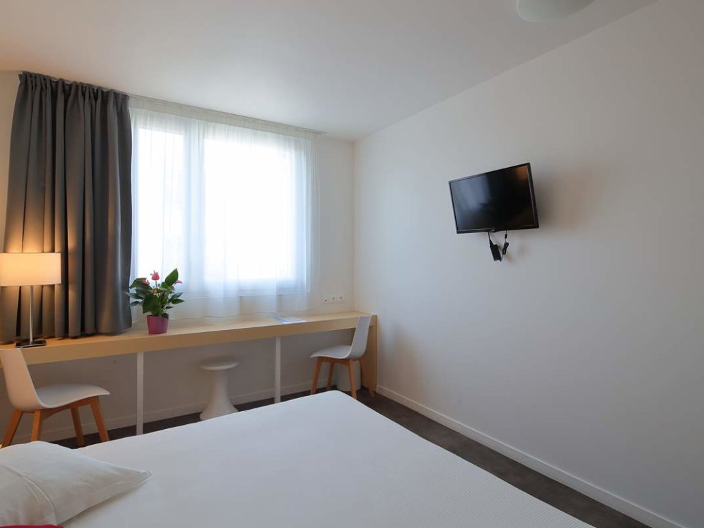 HOTEL PARIS SAINT-OUEN