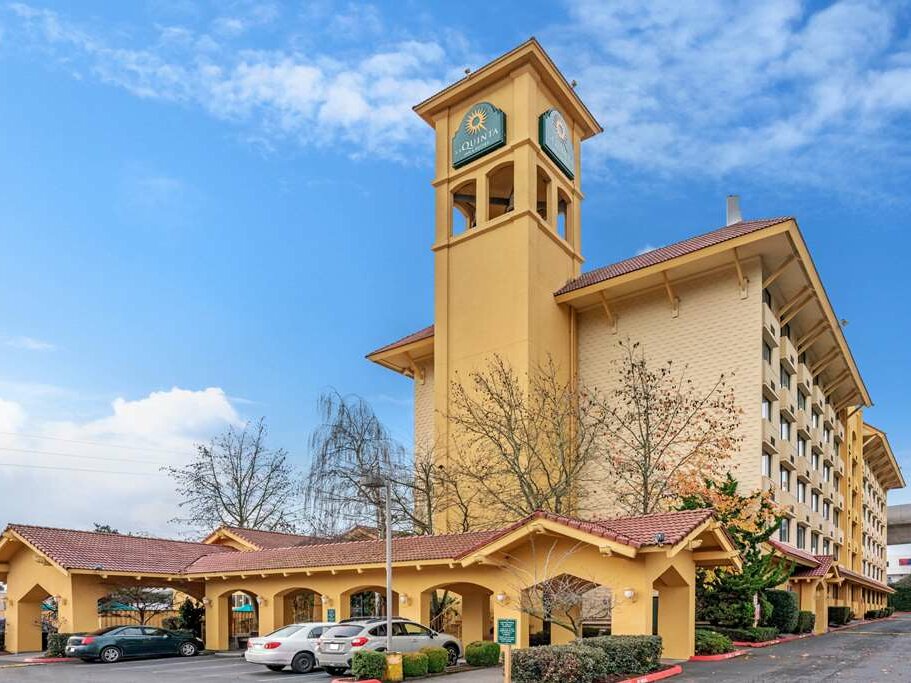 La Quinta Inn & Suites Seattle Sea-Tac Airport