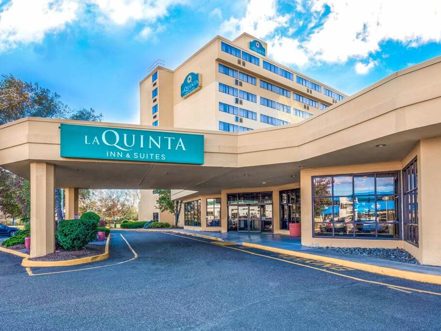 La Quinta Inn & Suites Secaucus Meadowlands