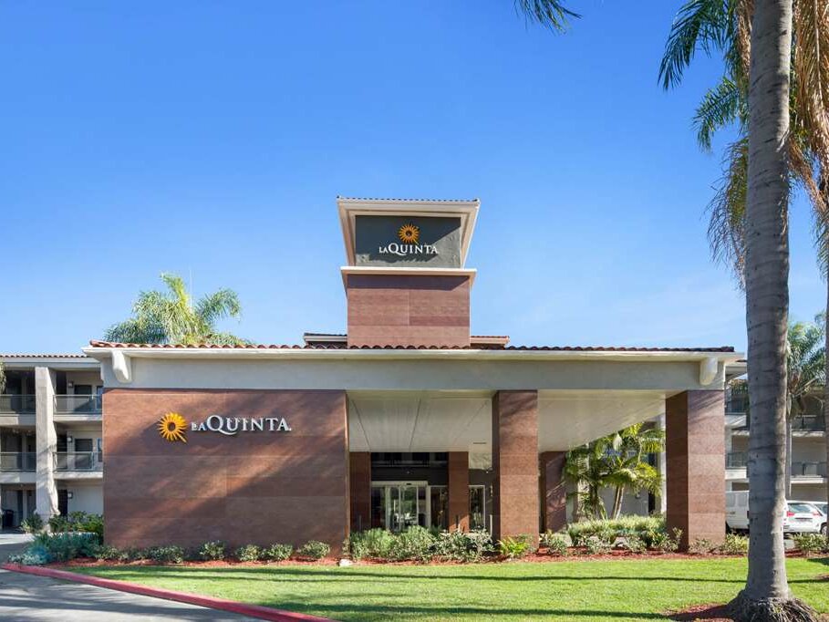 La Quinta Inn & Suites Orange County Airport
