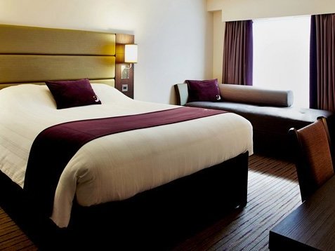 Premier Inn Leeds Cc Whitehall Road