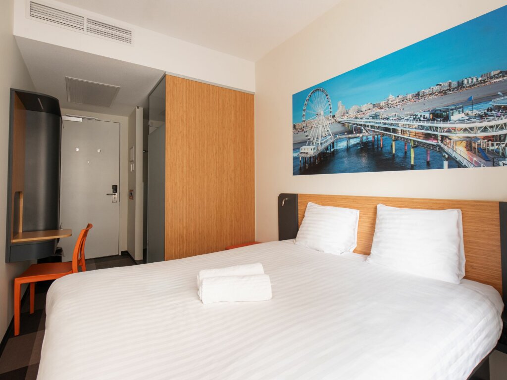 easyHotel Den Haag - Scheveningen Beach