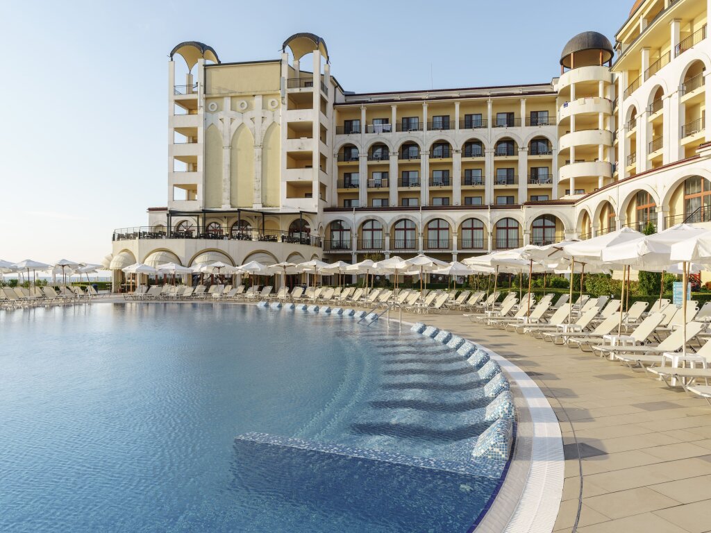 Alua helios bay