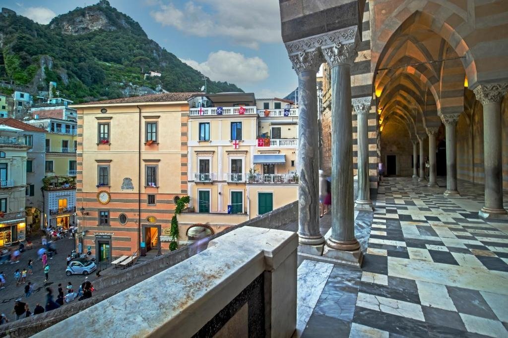 D'amalfi Hospitality